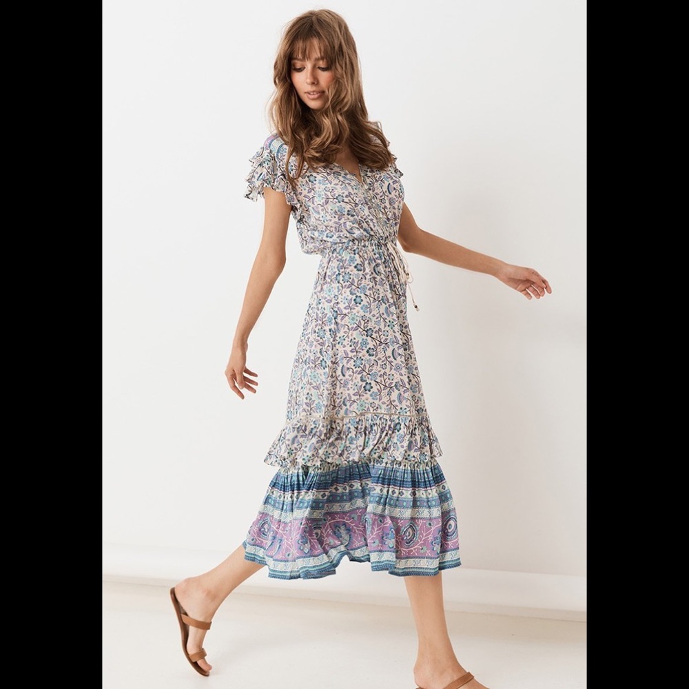 HOLD *spell dahlia midi dress in dusty blue